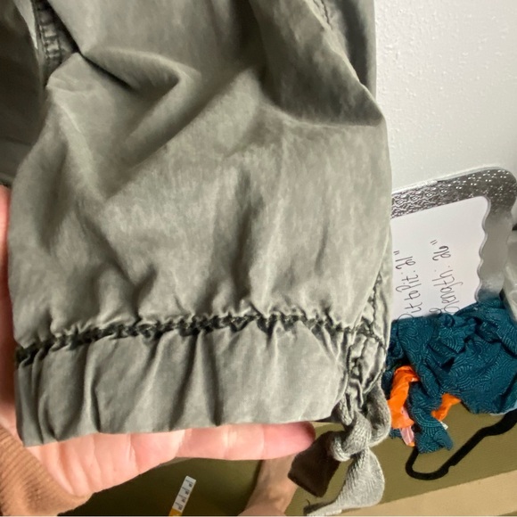Rock Revival Size 27 Cropped Cargo Pants Slate Grey Belted Punk Y2K Low Rise - Picture 11 of 11